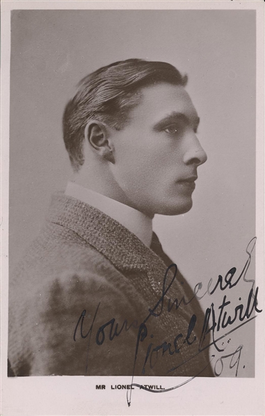  Lionel Atwill