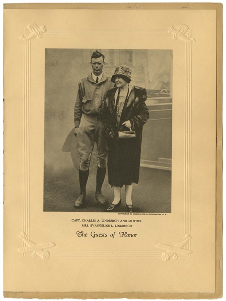 1927 CHARLES LINDBERGH SIGNED PHOTO & WELCOME HOME DINNER PROGRAM