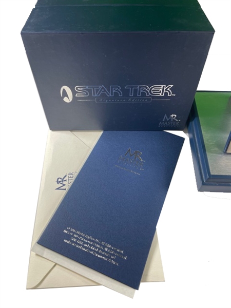  WILLIAM SHATNER Signed Limted Edition STAR TREK COMMUNICATOR Master Replica